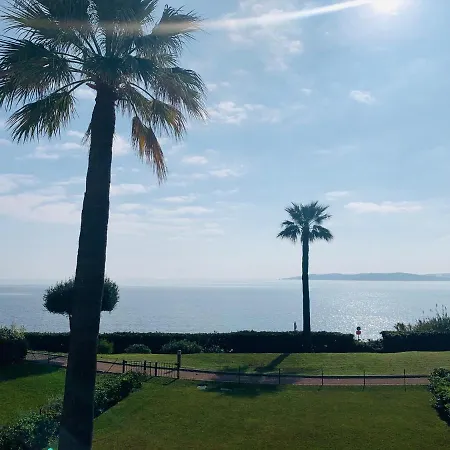 Апартаменты Grand Azur *